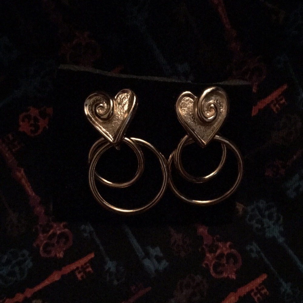 Avon heart earrings